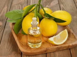 Эфирное масло лимона: его использование и польза